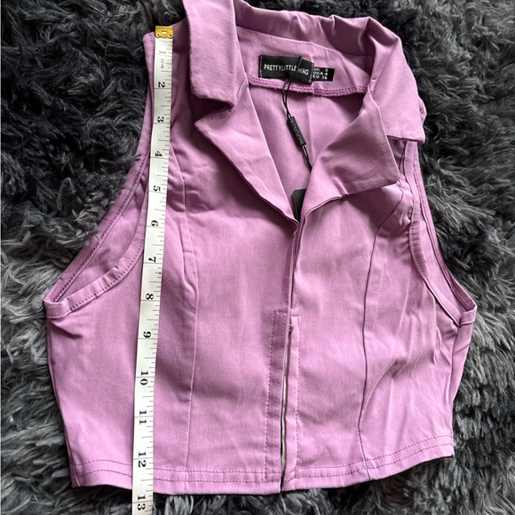 PrettyLittleThing Lilac Zip Crop Top – Size 4 (NWT) - Picture 3 of 7